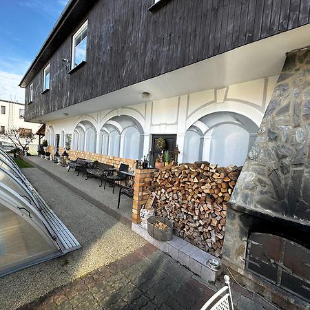 Apartmány Karlovy Vary Esterno foto