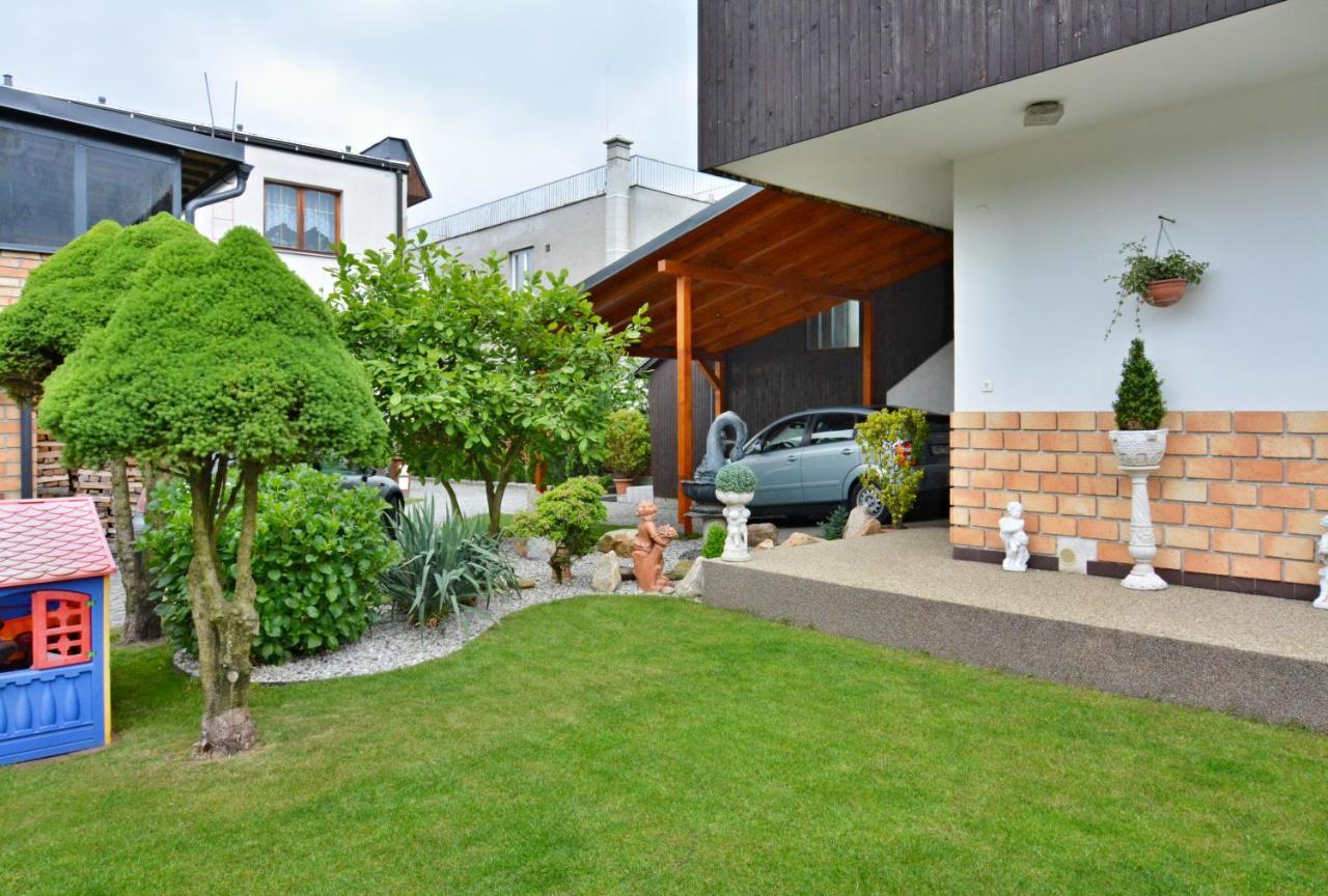 Apartmány Karlovy Vary Esterno foto