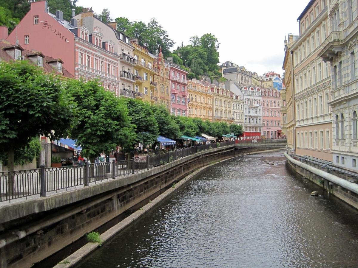Apartmány Karlovy Vary Esterno foto