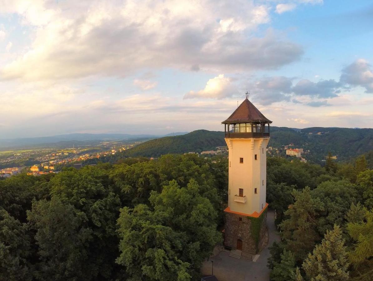 Apartmány Karlovy Vary Esterno foto
