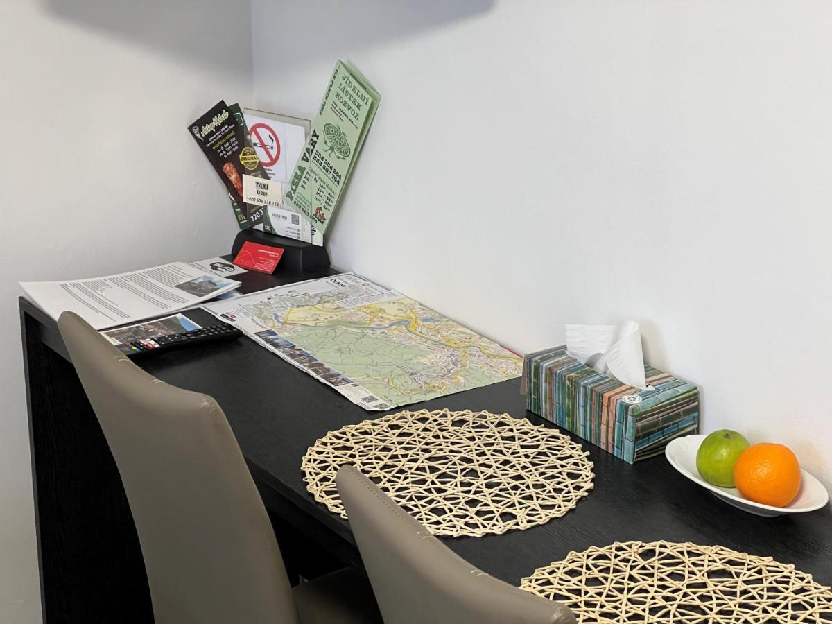 Apartmány Karlovy Vary Esterno foto