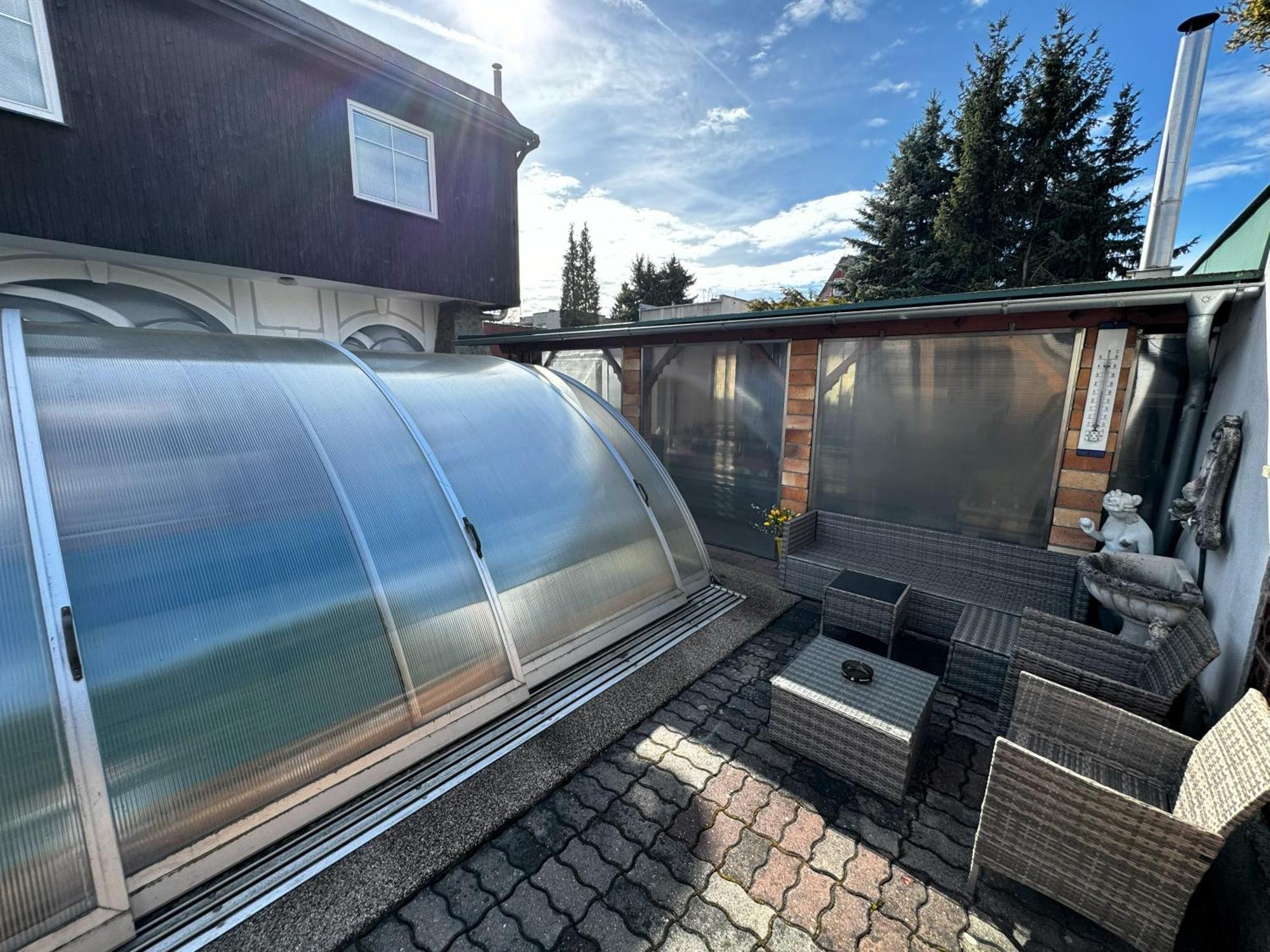 Apartmány Karlovy Vary Esterno foto
